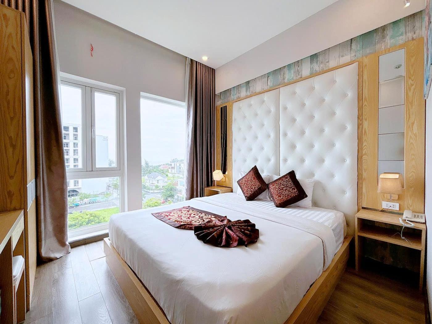 Emerald Ocean Hotel Phan Thiết Buitenkant foto